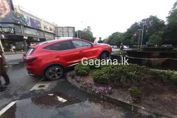 නිදහස් චතුරස්‍ර වටරවුමේදී ජීප් රථයකට යටවූ පොලිස් කොස්තාපල්වරයා මියයයි(PHOTOS).