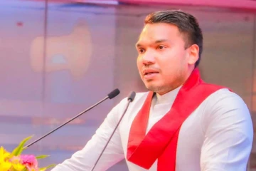 ලබන ජනවාරි සිට පාසල් වල කරන්න යන දේ මෙන්න. ඇමති නාමල් කියයි..