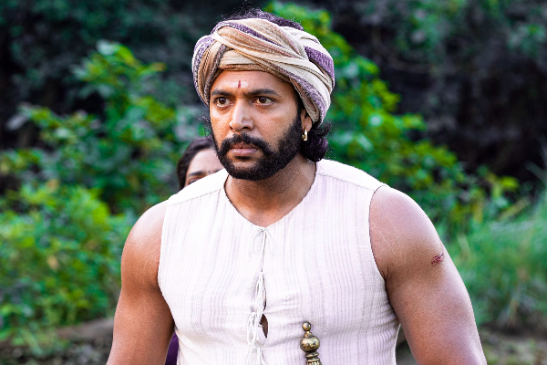 பொன்னியின் செல்வன் படத்திற்கு இப்படியொரு நிலைமையா.. அதிர்ச்சியில் படக்குழு | Ponniyin Pre Booking In Worst In Usa