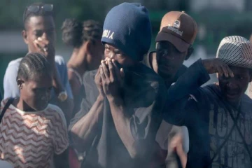 கூலிப்படை கும்பலை சேர்ந்த 13 பேரை தீ வைத்து எரித்துக்கொன்ற பொதுமக்கள்!