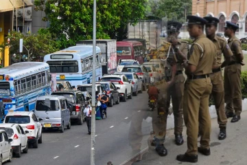பொது மக்களுக்கு அவசர அறிவிப்பு - எரிபொருள் நிலையங்களில் களமிறக்கப்படும் பொலிஸார்