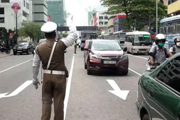 டிப்பர் ரக வாகனம் மோதுண்டதில் கடமையில் இருந்த பொலிஸார் உயிரிழப்பு