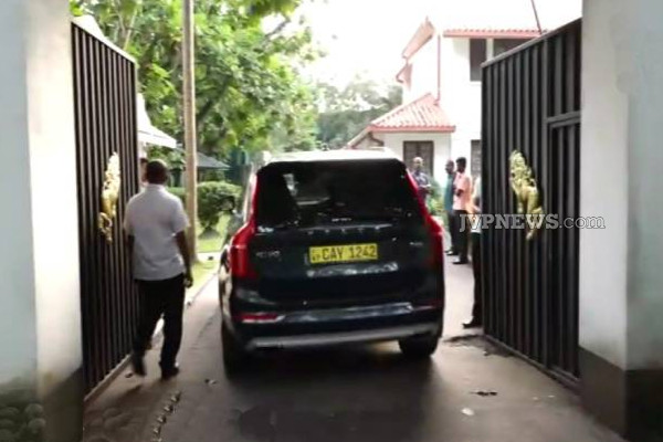 திடீரென இ.ரா சம்பந்தனின் வீட்டில் ஒன்றுகூடிய கட்சி தலைவர்கள்! (Photos) | Tamil Party Leaders Gathered Sampanthan House