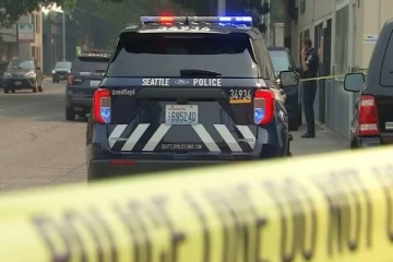 அமெரிக்காவில் 3 பேர் துப்பாக்கியால் சுட்டுக்கொலை! 6 பேர் படுகாயம்