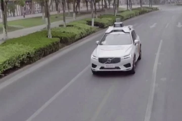 சீனாவில் ஓட்டுனர் இல்லா டாக்ஸிகளின் சோதனையை தொடங்கிய பாய்டு நிறுவனம்