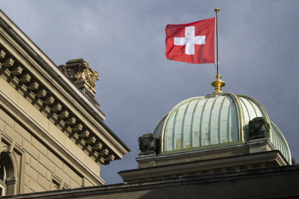 புலம்பெயர்தல் தொடர்பில் சுவிஸ் நாடாளுமன்றம் விடுத்துள்ள கோரிக்கை | No To 10 Million Switzerland Initiative Rejected