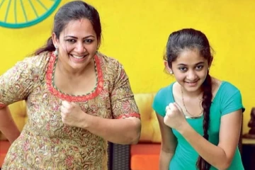 ஹீரோயின்களை மிஞ்சம் அழகில் தொகுப்பாளினி அர்ச்சனாவின் மகள் சாரா.. எப்படி இருக்கிறார் பாருங்க