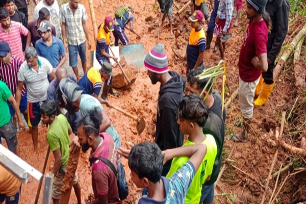 பதுளையில் ஏற்பட்ட பேரழிவு : வெளியானது அச்சமூட்டும் அறிவிப்பு | 71 Dead In Badulla 53 Missing பதுளையில் ஏற்பட்ட பேரழிவு : வெளியானது அச்சமூட்டும் அறிவிப்பு | 71 Dead In Badulla 53 Missing