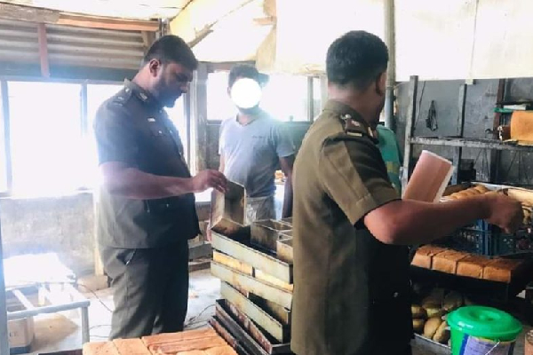 உணவகங்கள், பலசரக்கு நிலையங்களில் திடிர் பரிசோதனையில் களமிறங்கிய அதிகாரிகள்! | Rapid Inspection Of Restaurants And Shopping Malls