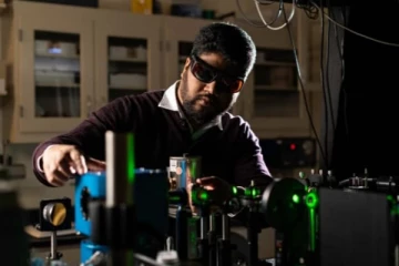 ලොවම පුදුම කරමින් ශ්‍රී ලාංකික විද්‍යාඥයෙකුගෙන් පෙරළිකාර සොයාගැනීමක්..! (VIDEO)