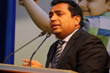 அகில விராஜ் காரியவசம் இலஞ்ச ஊழல் ஆணைக்குழுவில் ஆஜர்