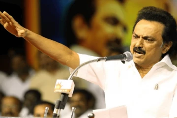 ஆளுநரின் தேநீர் விருந்தை புறக்கணிக்கிறோம்.. நீட் தேர்வு விவகாரம் - ஸ்டாலின் அதிரடி