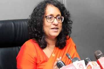 உரிய ஆயத்தமின்றி வராதீகள்; அரச அதிகாரிகளுக்கு பிரதமர் அறிவுரை