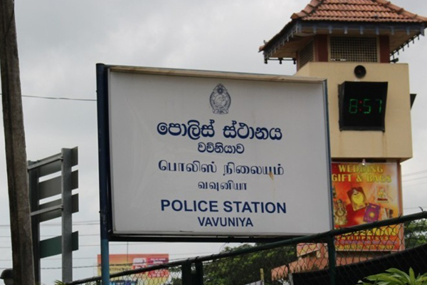 தமிழர் பகுதியில் இனமுறுகல் வெடிக்கும் அபாயம்; குற்றுயிராக போராடும் இளைஞர்! | The Danger Of Ethnic Conflict In The Tamil Area
