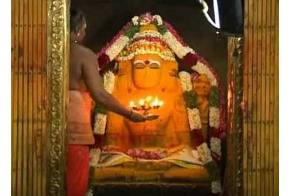 ஏழு பாவத்தையும் போக்கி தலையெழுத்த மாற்றும் அதிசய கோவில்! விதி உள்ளவர்கள் மட்டுமே செல்லமுடியுமாம்... | Thiruppattur Prahmmapureesvarar Temple In Tamil