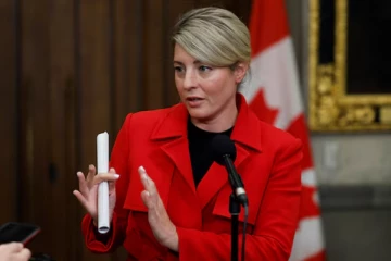 லெபனானில் இருந்து கனடா குடிமக்களை மீட்க தீவிர நடவடிக்கை