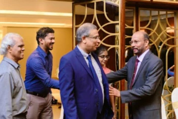 தன்னிச்சையாக செயற்படும் சுமந்திரன்! தவராசா சீற்றம்
