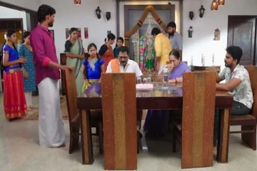 Ethirneechal: குணசேகரனை ஆட்டி வைக்கும் கரிகாலன்! வீட்டில் ஏற்படும் பிரளயம்