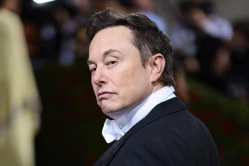 குழந்தைகளை குறைவா பெத்துக்கிட்டா  சுற்றுச்சூழலுக்கு நல்லதா ? கொந்தளித்த எலான் மஸ்க்