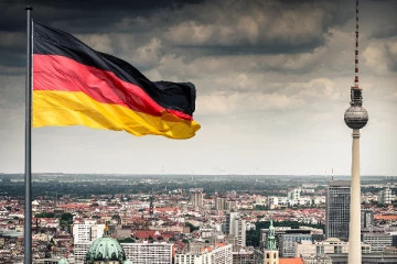 ஜேர்மன் குடியுரிமைக்கு தளர்த்தபடவுள்ள நிபந்தனைகள்: புலம்பெயர ஊக்குவிக்கும் சேன்ஸலர்