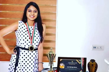 வெளிநாட்டில் படிக்கும் ரோஜா மகளின் லட்சியம் இது தான்! சர்ச்சைக்கு முற்றுப்புள்ளி