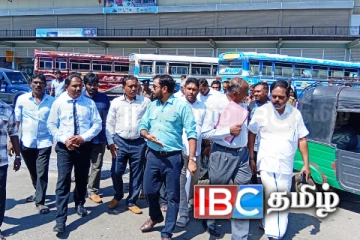 அரச - தனியார் பேருந்து சேவை தொடர்பில் யாழ் எம்.பி க்கள் கூட்டாக ஆராய்வு!