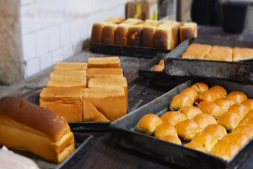 சுகாதார சீர்கேட்டுடன் இயங்கிய இரு வெதுப்பகங்களிற்கு அபராதம்