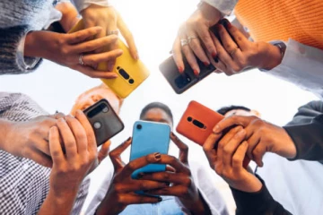 இவ்வளவு வரியா? இலங்கையில் கைபேசி பாவனையாளர்களுக்கு க்ஷாக் தகவல்!