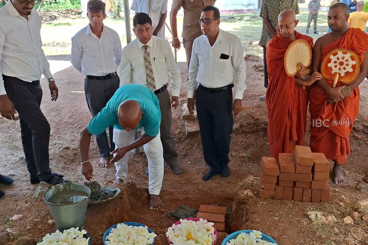 கன்னியா வெந்நீரூற்று பகுதியில் விகாரை அமைப்பு பணிகள் தீவிரம் | Vihara Construction Work Intensifies Kanyaya Area கன்னியா வெந்நீரூற்று பகுதியில் விகாரை அமைப்பு பணிகள் தீவிரம் | Vihara Construction Work Intensifies Kanyaya Area