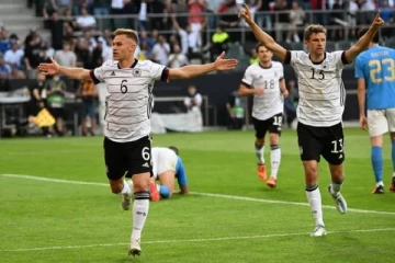 இத்தாலியை புரட்டியெடுத்த ஜேர்மனி! சுழன்றடித்த வீரர்கள்