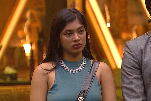 ரெட் கார்ட் வாங்கியும் திருந்தாத பார்வதி, திட்டி தீர்க்கும் ரசிகர்கள் | Fans Angry On Parvathy After Red Card Evition