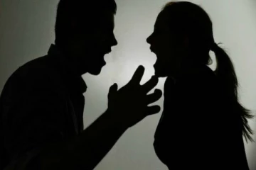 முதலிரவில் ஏற்பட்ட தகராறு! காவல் நிலையத்தை நோக்கி பதறி ஓடிய கணவன்; நடந்தது என்ன?