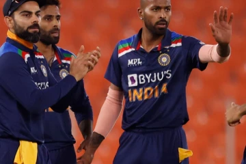 எதுக்குடா இவர தேவையே இல்லாம வச்சிருக்கீங்க - கடுப்பான இந்திய ரசிகர்கள்