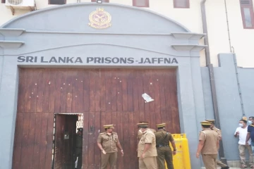 யாழ். சிறையில் விளக்கமறியல் கைதி உயிரிழப்பு: பொலிஸார் மீது உறவினர்கள் குற்றச்சாட்டு