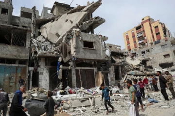 காசாவில் தொடரும் வான்வழித் தாக்குதல்கள்: பெண்கள், குழந்தைகள் உட்பட பலர் பலி