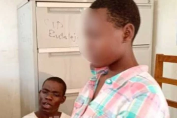 16 வயதான மாணவியை திருமணம் செய்து வேறு ஊருக்கு அழைத்து சென்ற 31 வயது ஆசிரியர்! சில மாதங்கள் கழித்து மாணவியை தேடி சென்ற பெற்றோருக்கு காத்திருந்த அதிர்ச்சி