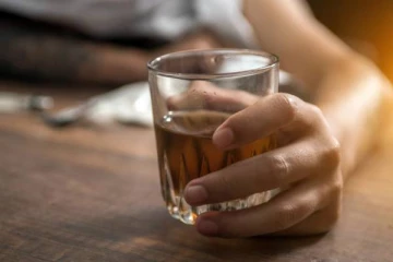 மது போதையில் இரவில் கணவன் மனைவி செய்த செயல்! அதிகாலை காத்திருந்த அதிர்ச்சி சம்பவம்!