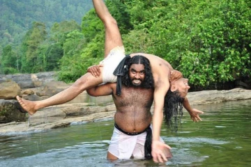 மிரள வைத்த இலங்கை தற்காப்பு கலை....உலகநாடுகளே தேடி தேடி பார்க்கும் ஆச்சரியம்!