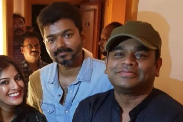 ஏ.ஆர்.ரகுமானுடன் கைகட்டி நிற்கும் தளபதி விஜய், பிகில் ஷூட்டிங் ஸ்பாட்டின் அன்ஸீன் புகைப்படம்..