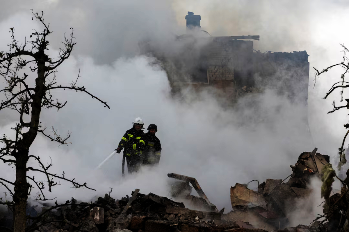 உக்ரைனில் ரஷ்யா பயங்கர தாக்குதல்! பொதுமக்கள் பலர் பலி | Russia S Attack On Civilians In Ukraine உக்ரைனில் ரஷ்யா பயங்கர தாக்குதல்! பொதுமக்கள் பலர் பலி | Russia S Attack On Civilians In Ukraine