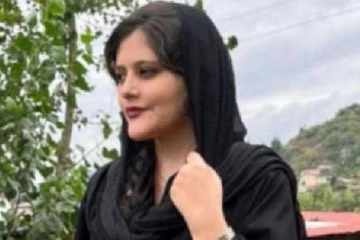 ஹிஜாப் அணியாததற்காக தாக்கப்பட்ட இளம்பெண் உயிரிழப்பு: ஈரானில் வெடிக்கும் கலவரம்