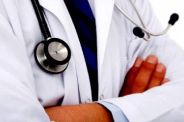 நாடு முழுவதும் 50,000 போலி மருத்துவர்கள் ; சுகாதார அமைச்சு தெரிவிப்பு