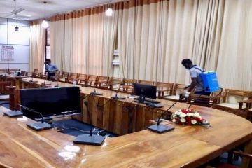 யாழ்.பல்கலைக்கழகத்தில் தொற்று நீக்கும் பணி ஆரம்பம் - பலர் தனிமைப்படுத்தலில்