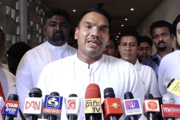 ලෝකයේ තෙල් මිල බහිද්දී ලංකාවේ වැඩි වෙන්නේ ඇයි? බාල ගල් අඟුරු පාඩුව තෙල්වලින් පියවනවාද නාමල්ගෙන් සැර ප්‍රකාශයක්
