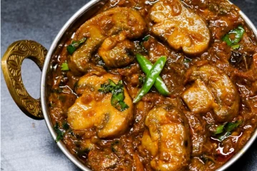 வெறும் 15 நிமிடத்திலேயே காளான் குழம்பு செய்து எப்படி?