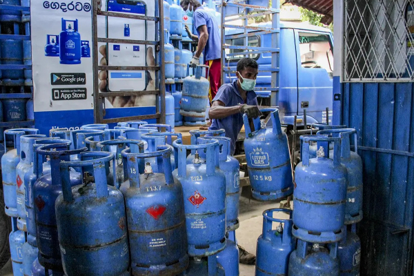 குறைக்கப்பட்ட எரிவாயு விலை..! மாவட்ட ரீதியான விலைப்பட்டியல் வெளியீடு - ஐபிசி தமிழ்