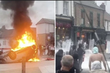 Southport சம்பவம்: Sunderland பகுதியில் பொலிஸாருடன் வெடித்த மோதல்!