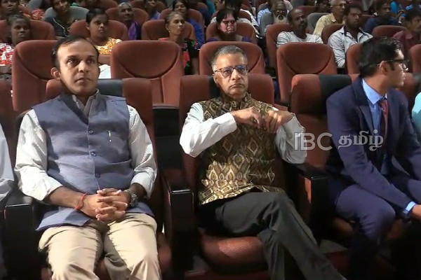 இந்திய உயர்ஸ்தானிகரால் யாழில் உலருணவுப் பொதிகள் வழங்கி வைப்பு | India High Commissioner Distributes Dry Food Packs