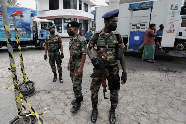 இலங்கையின் எரிபொருள் நிரப்பு நிறுவனங்கள் தொடர்பில் அமைச்சரவை முக்கிய முடிவு | Fuel Companies In Sri Lanka