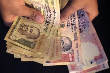 பழைய ரூபாய் நோட்டில் இந்த நம்பர் இருக்கா? லட்சம் லட்சமாக சம்பாதிக்கலாம் - எப்படி தெரியுமா?